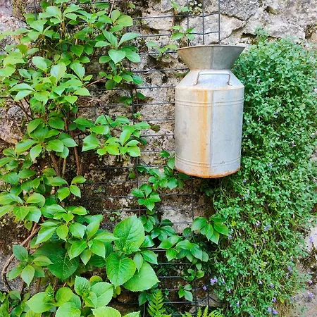 La Maison Bleue Holiday home Rossillon